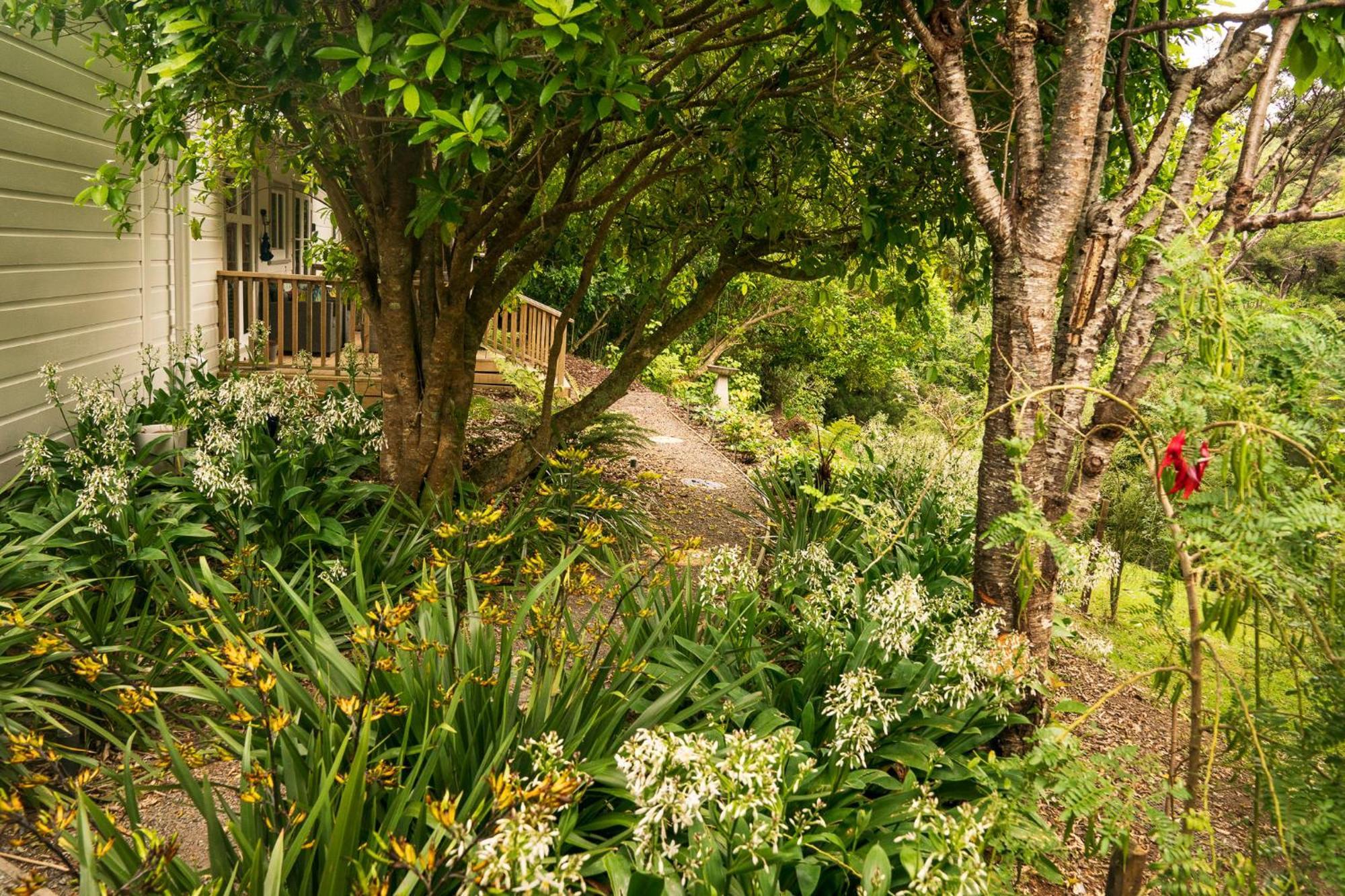 Birdsong Cottage Paraparaumu Ngoại thất bức ảnh